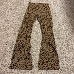 Old Navy girls heart print flare leggings size large 10/12 built-in-tough